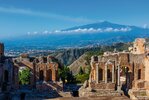 Antikes Thaeter Taormina mit Blick auf den Ätna